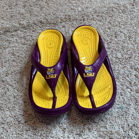 Men’s LSU Crocs - Picture 3 of 3